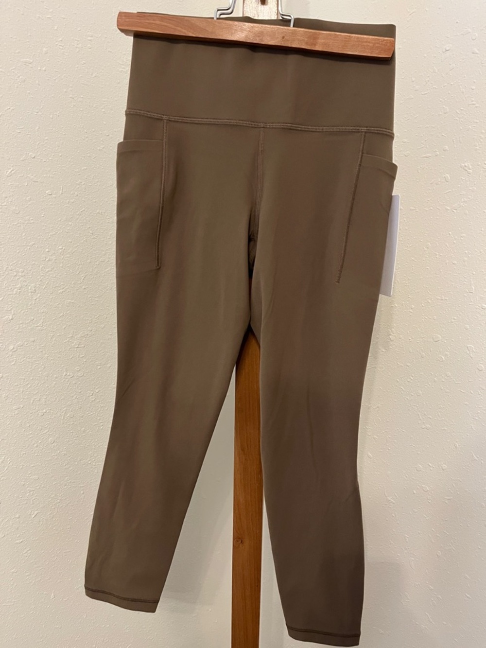 Athleta Salutation Stash 7/8 Tight Leggings - Olive Brown